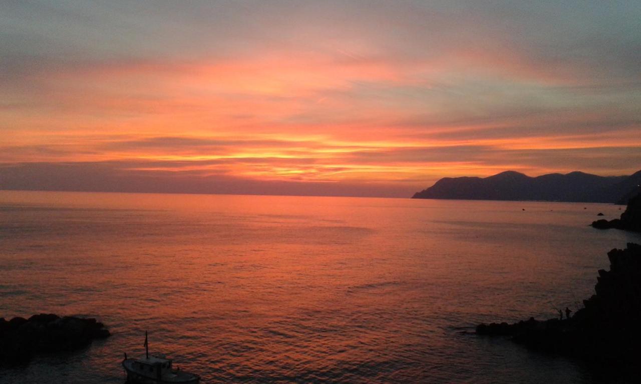 Una Finestra Sul Mare - Free Wi -Fi Риомаджиоре Экстерьер фото